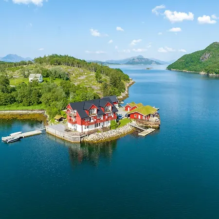 Brygga Pa Donna Berfjorden
